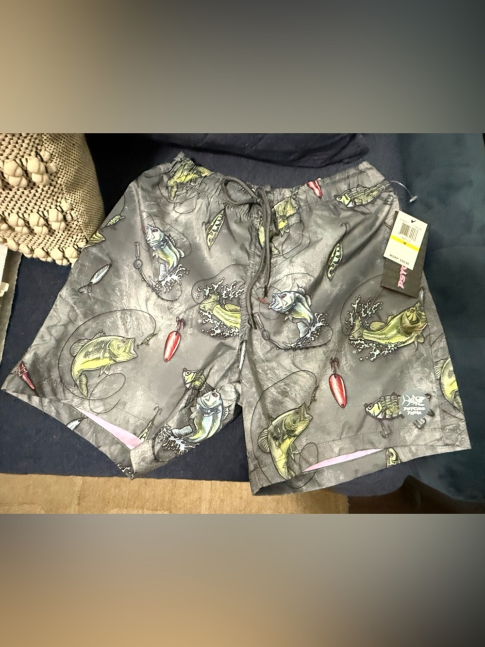 PSYCHO TUNA “Reel ‘em in” MENS BOARD-SHORTS Sz Medium NWT
